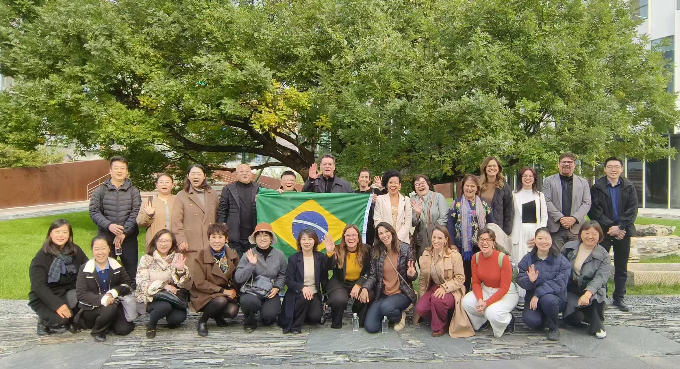 1761902795940674.jpg 1761902795940674.jpg